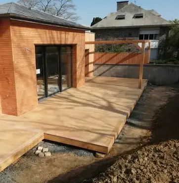 bardage bois à Pléchâtel - image 2