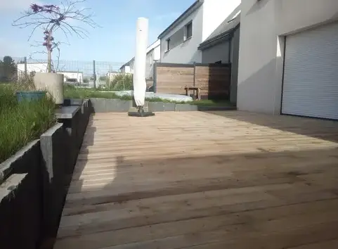 surélévation ossature bois à Crevin - image 2